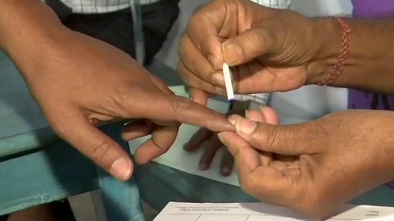 Karnataka Election 2023: कर्नाटक विधानसभा चुनाव में तीन हजार से ज्यादा वैध उम्मीदवार मैदान में