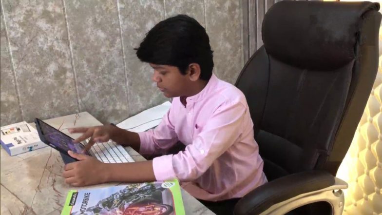 UP: गजब का टैलेंट! 11 साल के बच्चे को कक्षा 7 से सीधे 9 में मिला प्रवेश, IAS-PCS की भी कोचिंग पढ़ाते हैं यशवर्धन