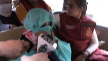 Delhi: मां-बेटे ने फ्रिज में रखे थे शव के टुकड़े; कई दिनों तक साथ में फेंके, आरोपी महिला ने मीडिया से कही ये बात (Watch Video)