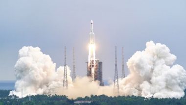 Chinese Rocket Uncontrolled: खतरा! आज अंतरिक्ष से धरती पर गिरेगा चीनी रॉकेट का मलबा, वैज्ञानिकों ने जारी किया अलर्ट