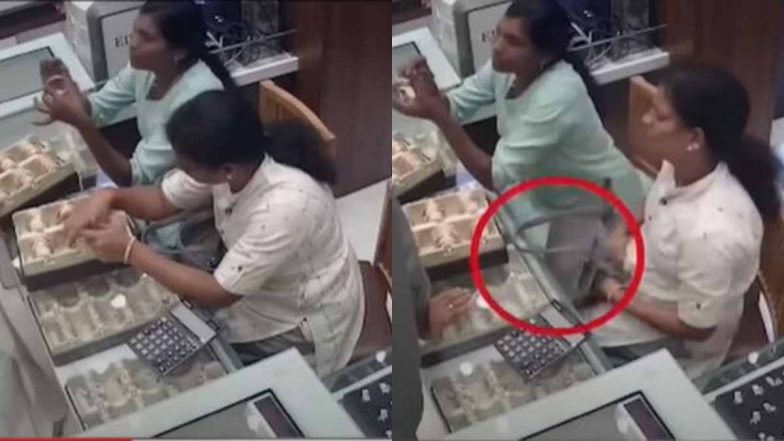 Woman Stealing Gold Video: Jewellery शॉप में महिला ने दिखाई हाथ की सफाई, झटके से बैग में डाल ली चूड़ी, मगर CCTV में हुई कैद