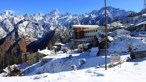 Uttarakhand Sthapna Diwas 2022: उत्तराखंड की इन जगहों पर उठाएं खूबसूरत वादियों और प्रकृति का लुफ्त, ये हैं बेस्ट टूरिस्ट डेस्टिनेशन