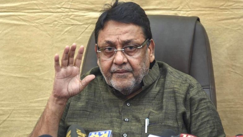 Mumbai: NCP नेता नवाब मलिक के बेटे-बहू पर केस दर्ज, 'फर्जी' वीजा कागजात जमा करने का आरोप