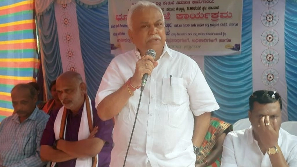 कर्नाटक में कांग्रेस नेता देशपांडे को सर्वश्रेष्ठ विधायक का सम्मान