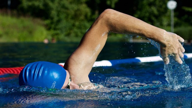 Record Swimming: गिनीज रिकॉर्ड बनाने की तैयारी, अरब सागर में 113 घंटे तैरने के बाद मुंबई से गोवा पहुंचे 6 तैराक
