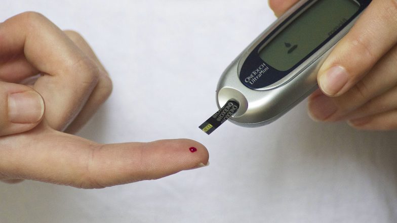 Diabetes Care During Vacation: छुट्टियों के सीजन में डायबिटीज को कण्ट्रोल में रखने के लिये 5 सुझाव