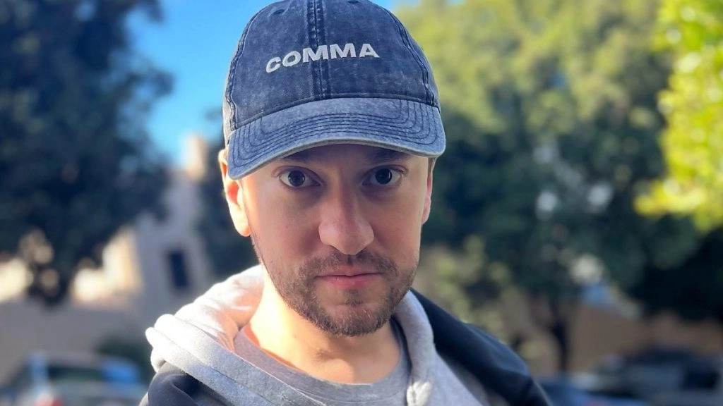 हैकर जॉर्ज हॉट्ज ने ट्विटर से इस्तीफा दिया