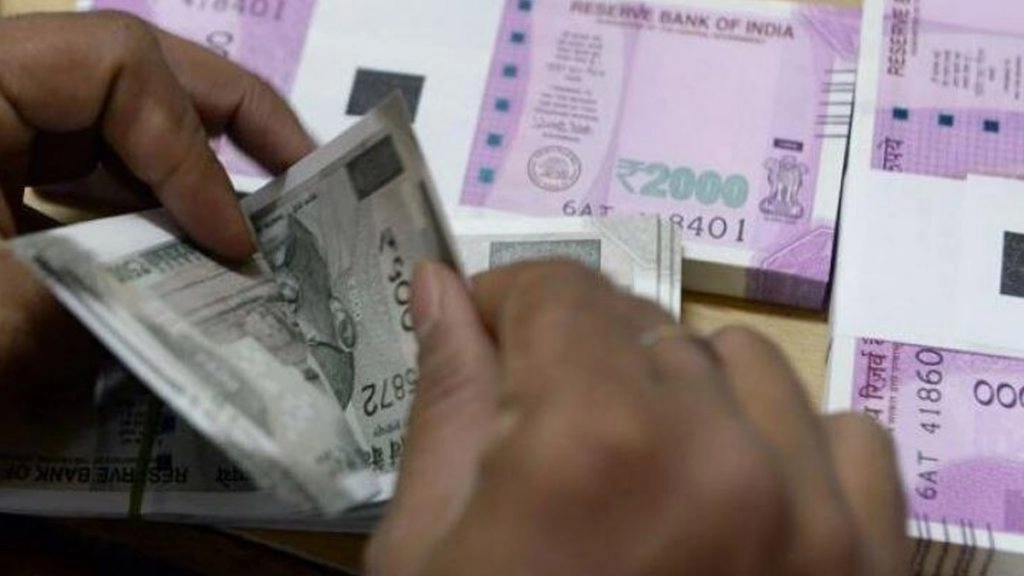 7th Pay Commission: नए साल में कर्मचारियों की सैलरी में होगा बंपर इजाफा, ये बड़ा अपडेट आया सामने 