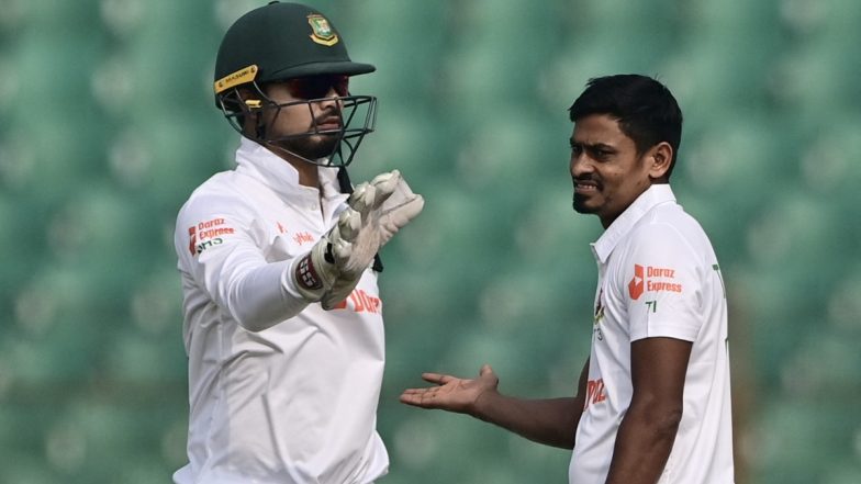 IND vs BAN 2nd Test Day 2: भारत को लगा नौवां झटका, उमेश यादव 14 रन बनाकर आउट