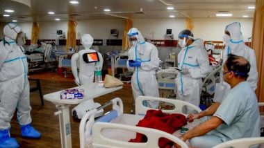 China COVID-19 Update: चीन में कोरोना से हालत बिगड़े, 80 फीसदी आबादी कोविड-19 की चपेट में, अस्पतालों में इलाज के लिए भारी भीड़