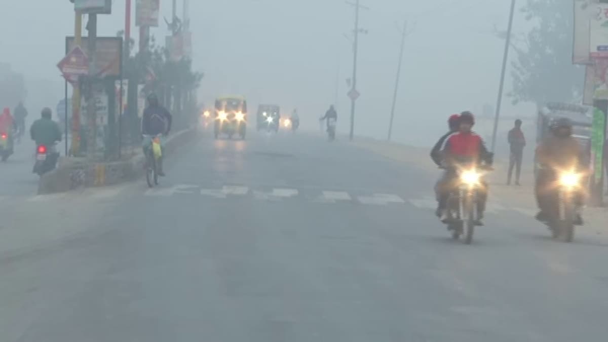 Weather Update: दिल्ली सहित पूरे उत्तर भारत में लुढ़का पारा, शीतलहर बढ़ाएगी मुसीबत