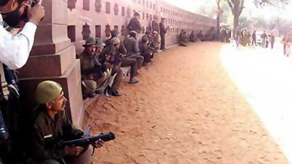  5 आतंकियों ने 45 मिनट तक संसद को दहशत में रखा! जानें कब, क्या और कैसे हुआ?