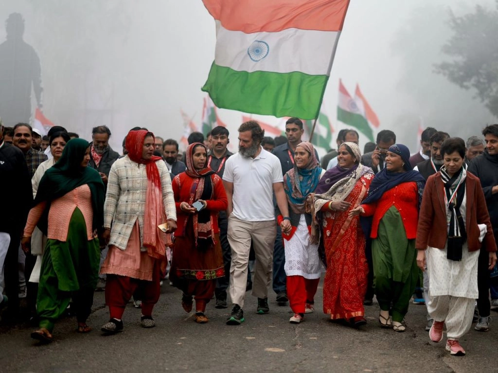 भारत जोड़ो यात्रा के दिल्ली में प्रवेश करते ही राहुल गांधी ने भाजपा व आरएसएस पर किया हमला