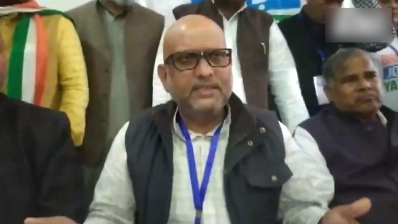 कांग्रेस नेता अजय राय का आपत्तिजनक बयान, बोले- स्मृति ईरानी अमेठी में लटके-झटके दिखाने आती हैं