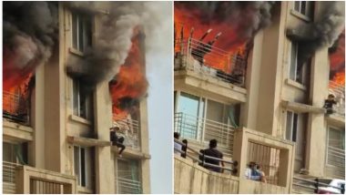 Mumbai Fire VIDEO: मलाड के बिल्डिंग में लगी भीषण आग, बालकनी से कूदकर बचाई जान, आग बुझाने की कोशिश जारी