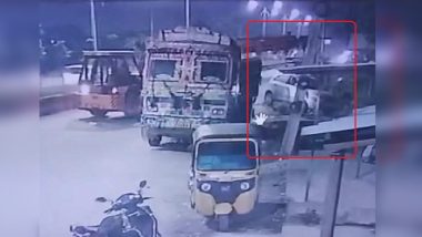 VIDEO: तेलंगाना में चोरी का गरब तरीका, क्रेन के सहारे घर के सामने से उठा ले गए कार, घटना CCTV में रिकॉर्ड