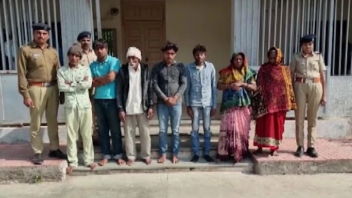 नडियाद में अपनी बेटी के अश्लील वीडियो के प्रसार का विरोध करने पर बीएसएफ के एक जवान की हत्या, 7 गिरफ़्तार