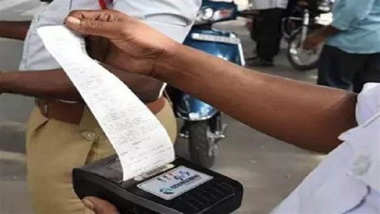 Noida: तेज रफ्तार में चलती गाड़ी के बोनट पर बैठे युवक का वीडियो आया सामने, 27,500 का हुआ चालान