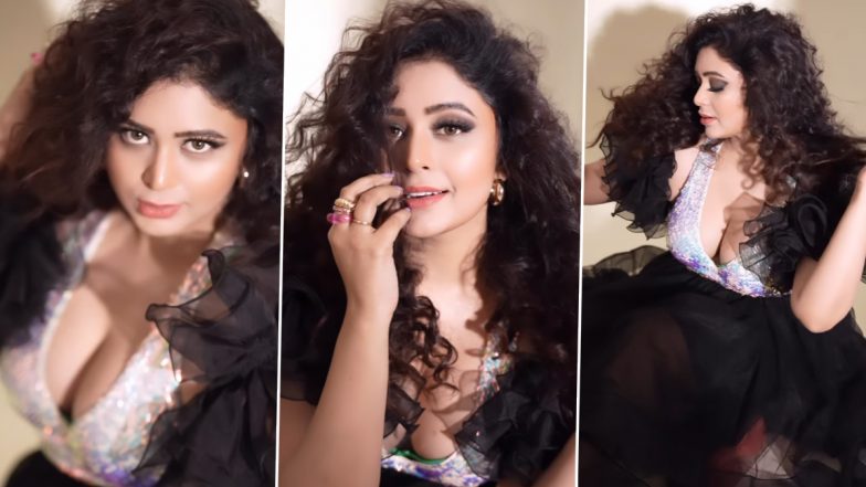 बंगाली एक्ट्रेस Ritabhari Chakraborty ने सेक्सी वीडियो पोस्ट करके मचाई सनसनी, इंटरनेट पर मचा रही हैं बवाल