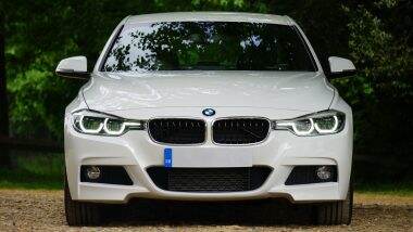 BMW Recalls Over 14K Electric Cars: बीएमडब्ल्यू ने 14 हजार से अधिक इलेक्ट्रिक कारों को वापस बुलाया