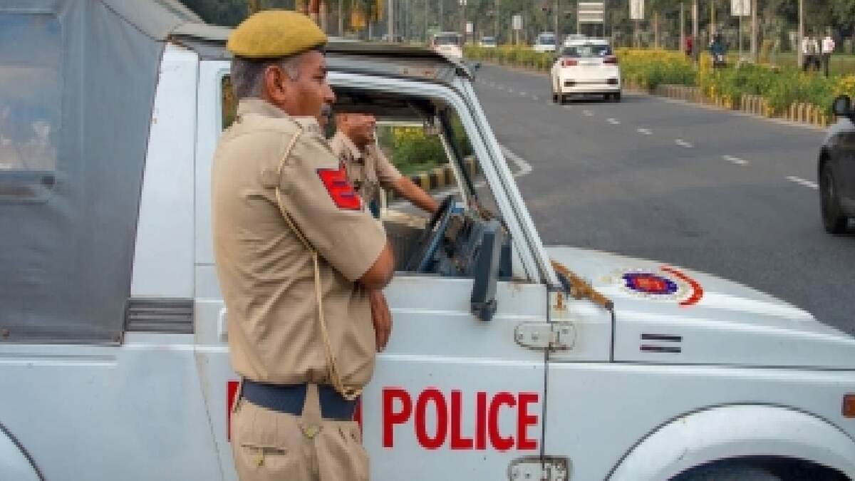 गुजरात में हथियारों, मादक पदार्थों की तस्करी के मामले में 13 पाकिस्तानी के खिलाफ आरोपपत्र दाखिल