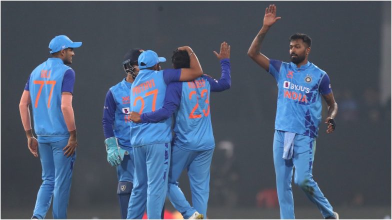 IND vs NZ 2nd T20I: गेंदबाज, सूर्यकुमार ने भारत को न्यूजीलैंड पर दिलाई जीत, सीरीज 1-1 से बराबर