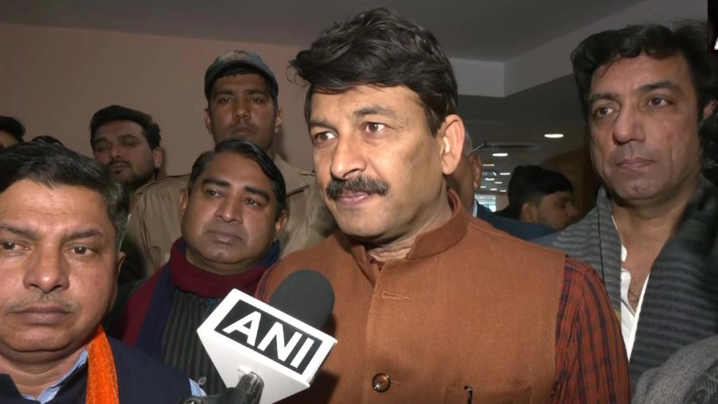 आम आदमी पार्टी की जो पिछली बार हरकत थी वह निश्चित रूप से अपमानजनक थी, आज शांति से हो रही पार्षदों की शपथ : मनोज तिवारी
