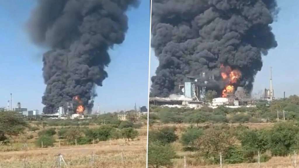 महाराष्ट्र में एक दिन में दो बड़े हादसे, नासिक में फैक्टी में भीषण धमाका, सोलापुर में पटाखा फैक्टरी में विस्फोट 