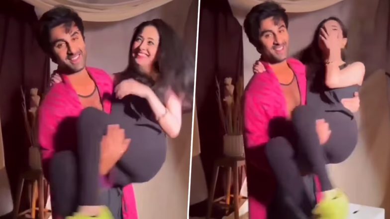Ranbir Kapoor ने ये किसे गोद में उठा लिया? वीडियो देखकर Alia Bhatt भी हो सकती हैं परेशान (Watch Video)