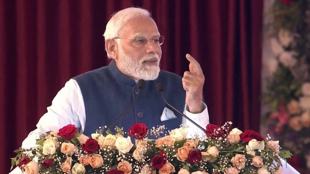 वंदे भारत ‘गुलामी की मानसिकता’ से बाहर निकलकर ‘आत्मनिर्भरता’ की तरफ बढ़ने का प्रतीक: प्रधानमंत्री नरेंद्र मोदी