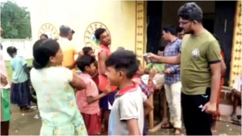 डॉ तिरंकर ने कहा- डॉ भारती का कहना है कि वह समाज को कुछ लौटाना चाहती हैं जिसने हमें इतना कुछ दिया है