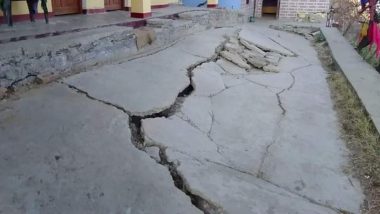 Land Sinking: सिर्फ जोशीमठ ही नहीं कर्णप्रयाग और मस्ताड़ी गांव में भी धंस रही जमीन, घरों में पड़ीं दरारें