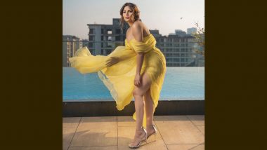 Shama Sikander ने येल्लो हॉट आउटफिट पहन गिराई बिजली, एक्ट्रेस की सेक्सी अदा जीत लेगी आपका दिल (View Pic)