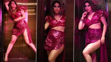 Neha Bhasin पिंक आउटफिट में दिए बेहद सेक्सी पोज, बोल्ड सिंगर की कातिलाना अदाओं ने यूजर्स को किया घायल (See Pics)