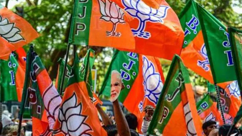 UP: लोकसभा चुनाव में भाजपा के वोटों में सेंध लगाने की तैयारी, सपा-बसपा खेल सकती हैं जातिगत जनगणना का कार्ड
