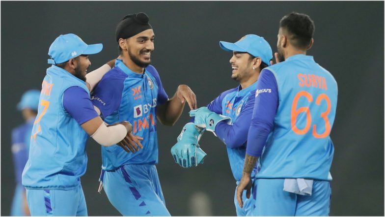 IND vs NZ 3rd T20I Live Score Update: हार्दिक पांड्या ने टीम इंडिया को दिलाई 8वीं सफलता, लोकी फर्ग्यूसन को बनाया अपना शिकार