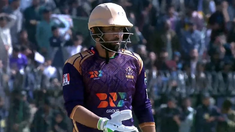 'Six Sixes in An Over'! क्वेटा ग्लैडिएटर्स बनाम पेशावर जाल्मी पीएसएल प्रदर्शनी मैच में वहाब रियाज के एक ओवर में इफ्तिखार अहमद ने जड़े 6 छक्का, देखें वीडियो