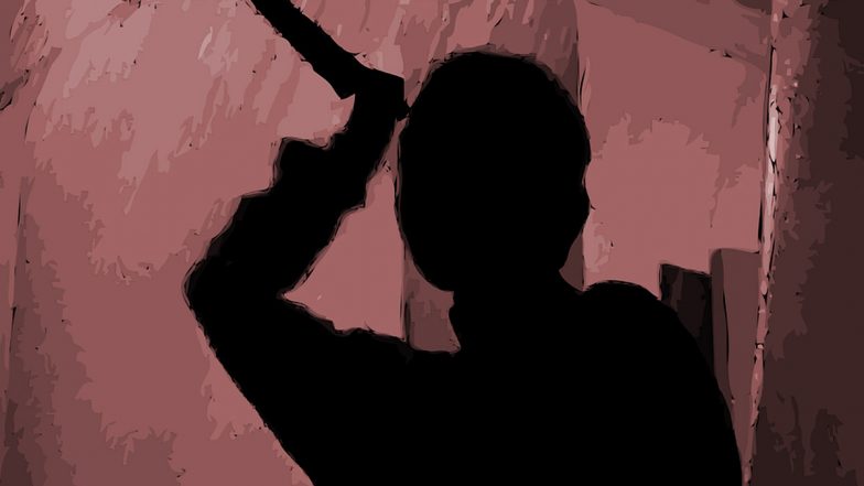 Delhi: सिगरेट देने से इनकार करने पर शख्स को 2 लोगों ने चाकू मारा