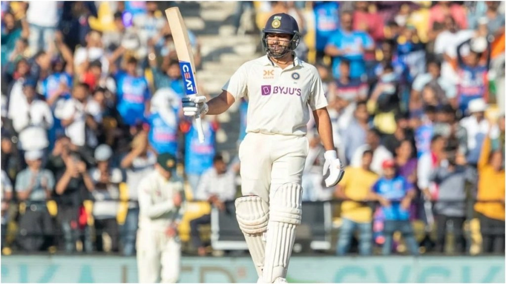 टीम इंडिया के कप्तान रोहित शर्मा अब भारत में सबसे ज्यादा छक्के लगाने वाले खिलाड़ी बन गए हैं