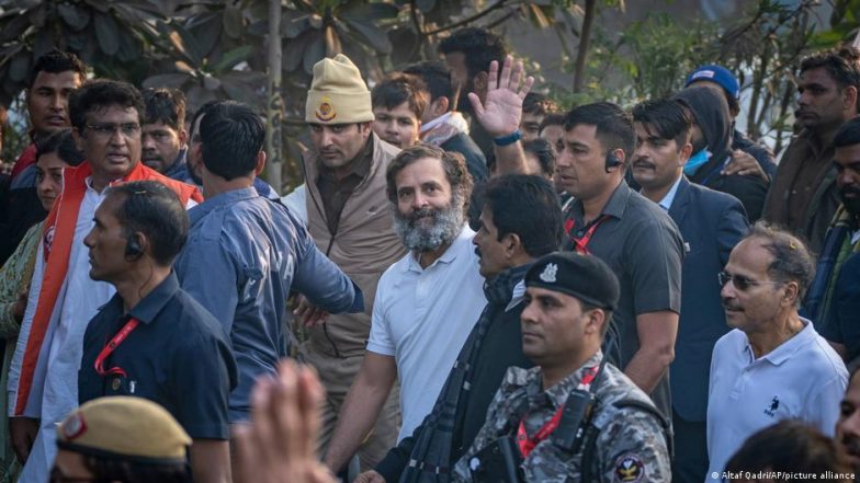 विपक्ष के नेताओं के खिलाफ ही बढ़ रहे हैं कानूनी मामले