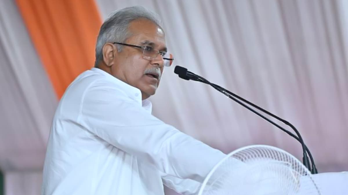 Chhattisgarh CM Bhupesh Baghel: छत्तीसगढ़ में भूपेश बघेल ने छात्रों से किया राजनीति में आने का आह्वान