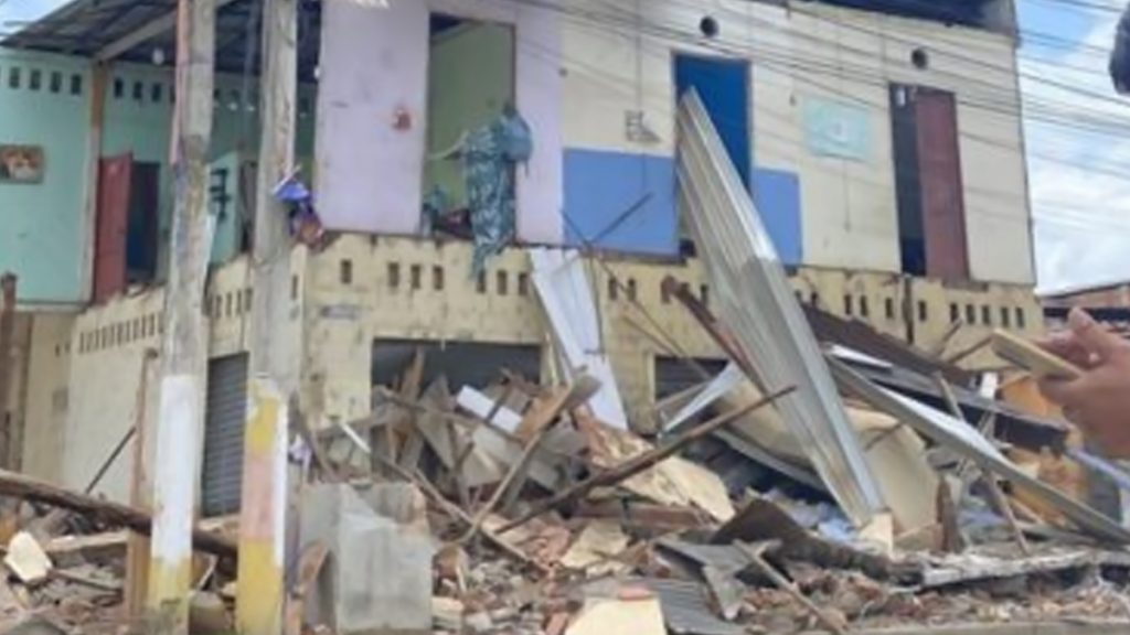 इक्वॉडोर और पेरू भूकंप से मची तबाही, तीव्रता 6.8 रही, अब तक 14 की मौत  (See Pics-Videos)