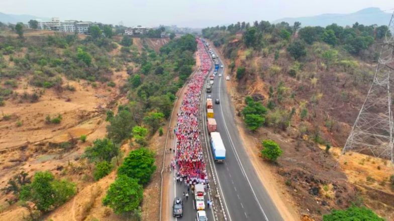 Maharashtra: पांच हजार किसानों का पैदल मार्च... जानें सड़क पर क्यों उतरे महाराष्ट्र के 'अन्नदाता', ठाणे में किया प्रवेश