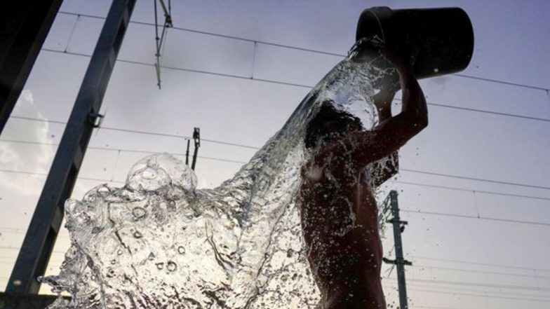 Heat Wave Alert: मार्च में ही गर्मी ने तोड़े रिकॉर्ड, केरल में तापमान 54 डिग्री सेल्सियस के पार; हीट वेव से ऐसे करें बचाव