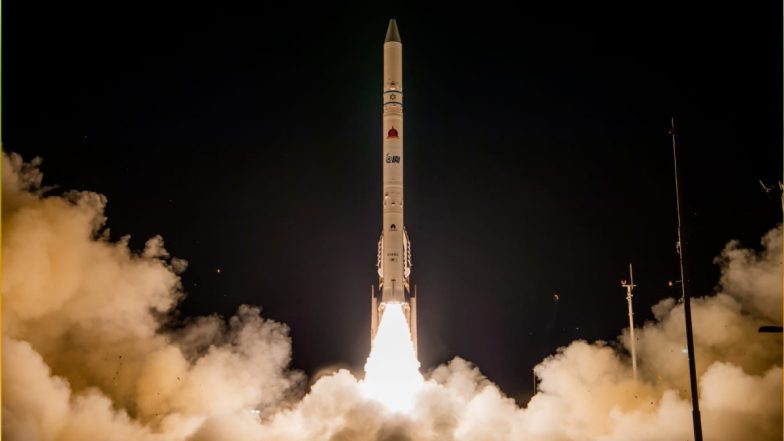 Israel Spy Satellite: इज़राइल ने लॉन्च किया नया जासूसी सैटेलाइट, दुश्मनों पर 24 घंटे रखेगा नजर
