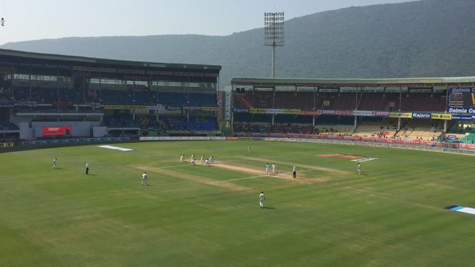 Ind vs Aus 2nd ODI 2023, Visakhapatnam Weather & Pitch Report: ऑस्ट्रेलिया के खिलाफ दूसरे वनडे में बारिश डाल सकती है खलल, जानें कैसा रहेगा विशाखापतनम में पिच और मौसम का मिजाज