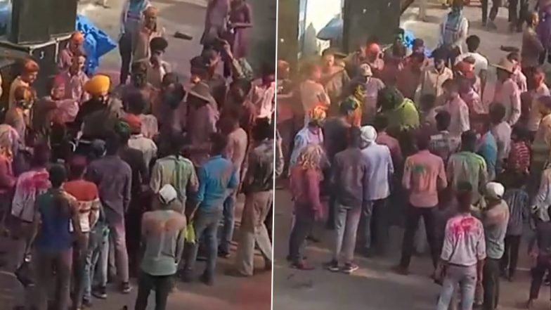 UP: पीलीभीत में होली खेल रहे युवकों ने सिख नौजवान को पीटा, पगड़ी उतार कर फेंका रंग (Watch Video)