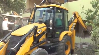 उत्तर प्रदेश: अतीक अहमद के सहयोगी सफदर अली की संपत्ति पर चला बुलडोजर