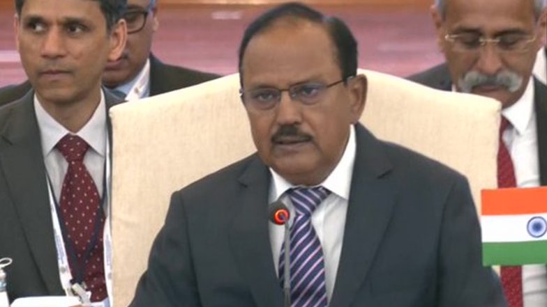 NSA Ajit Doval Blasts Pakistan: अजीत डोभाल ने पाकिस्‍तान को सुनाई खरी खोटी, कहा- आतंकवाद अंतर्राष्ट्रीय शांति और सुरक्षा के लिए गंभीर खतरा