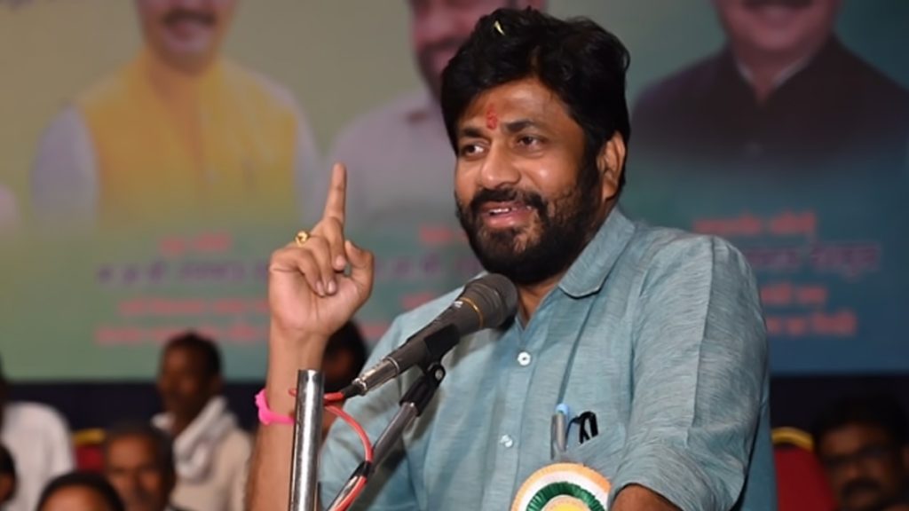 महाराष्ट्र विधायक के आवारा कुत्ते वाले बयान पर असम विधानसभा में हंगामा